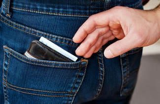10 tips to stop pickpockets