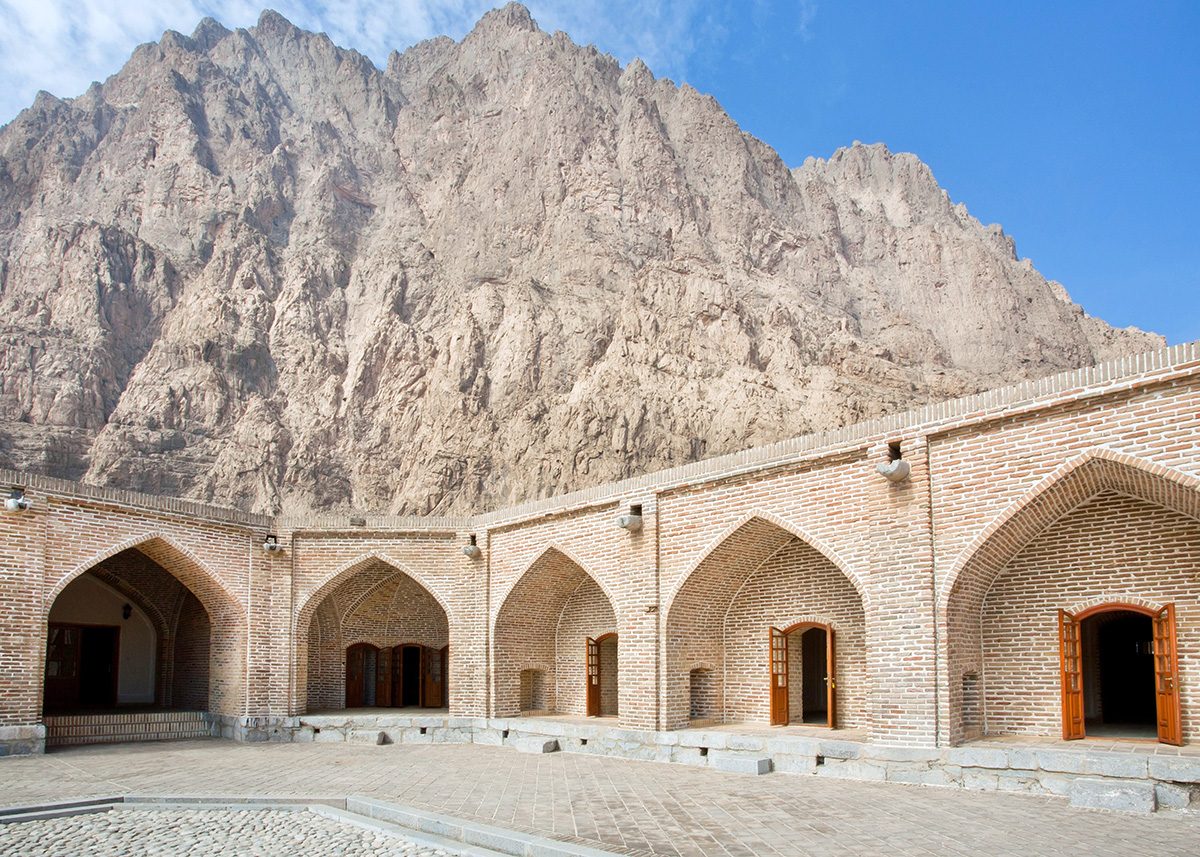 Caravanserai_67150253_WEB1 Caravanserai